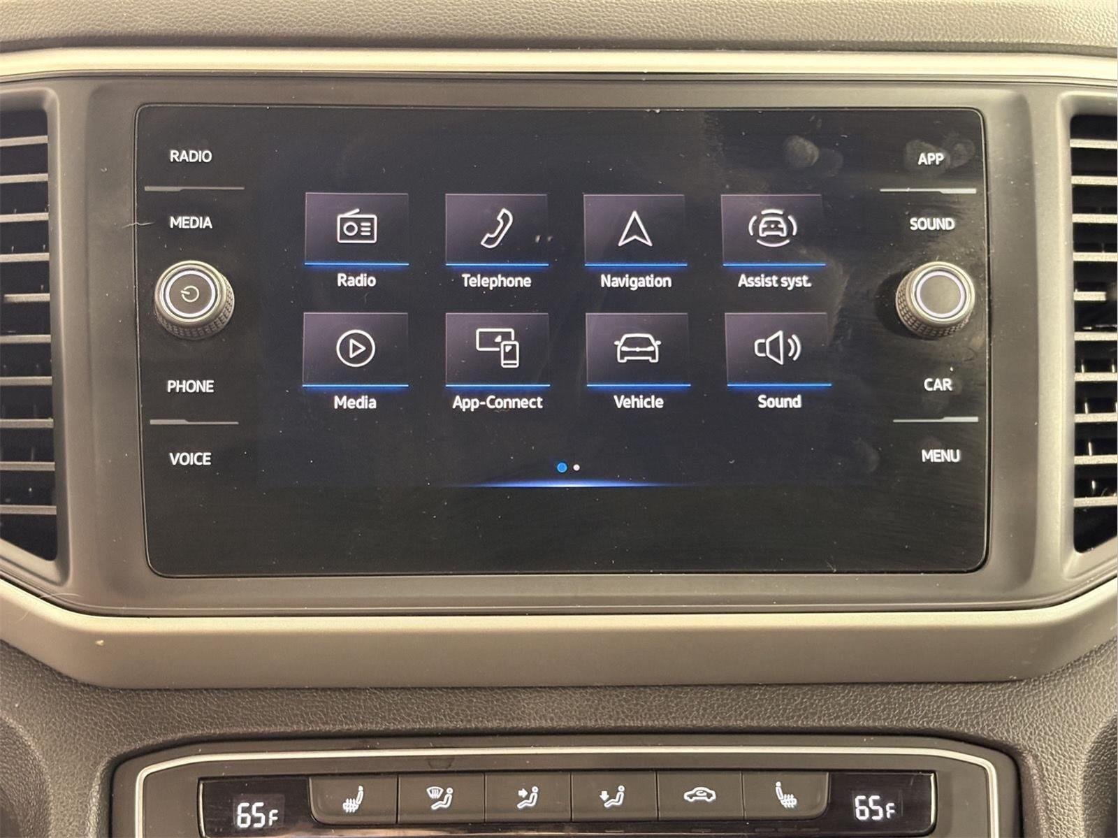 Used 2021 Platinum Gray Metallic Volkswagen 3.6L V6 SE w/Technology image 43