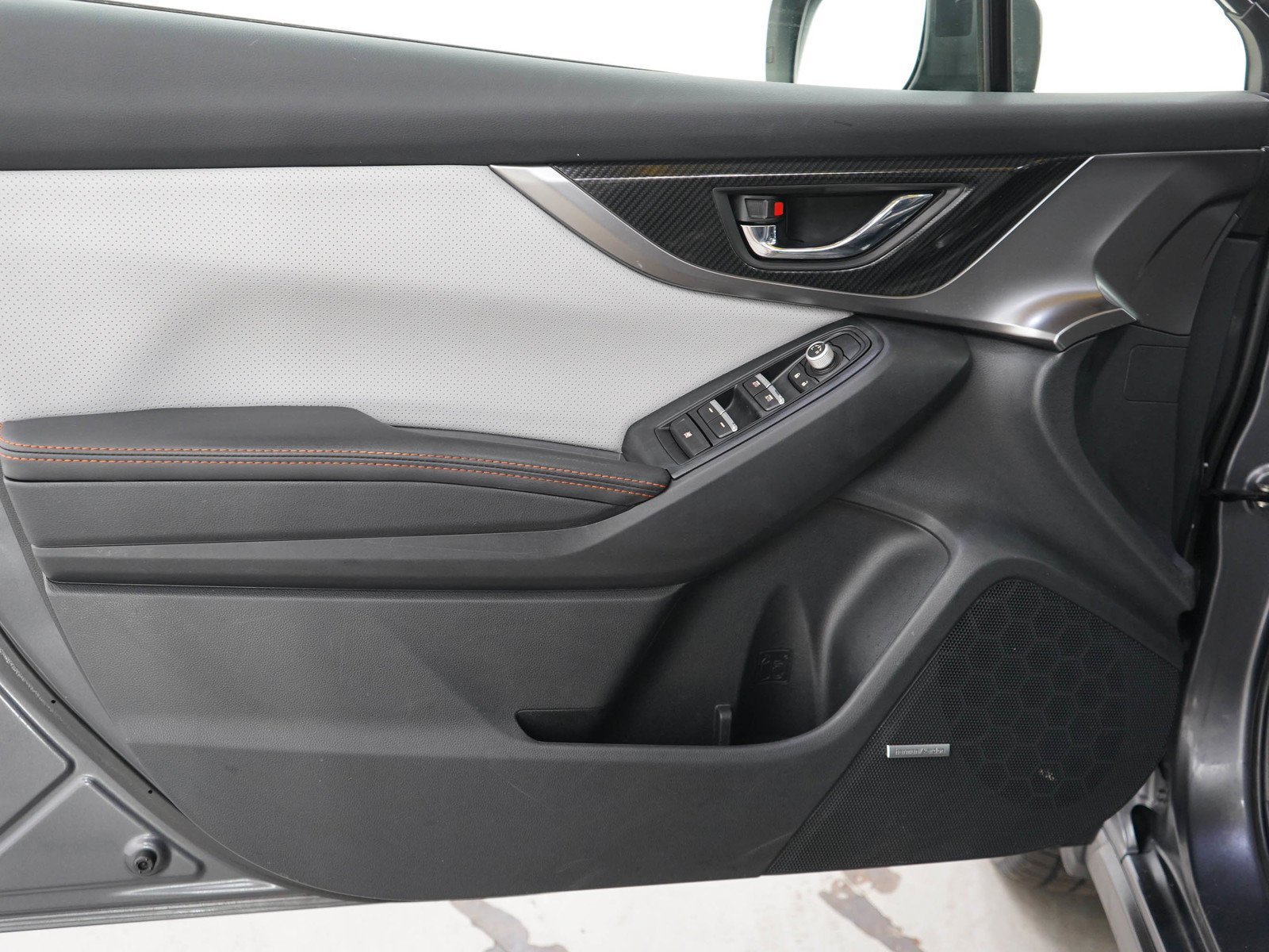 Used 2020 Magnetite Gray Metallic Subaru Limited image 18