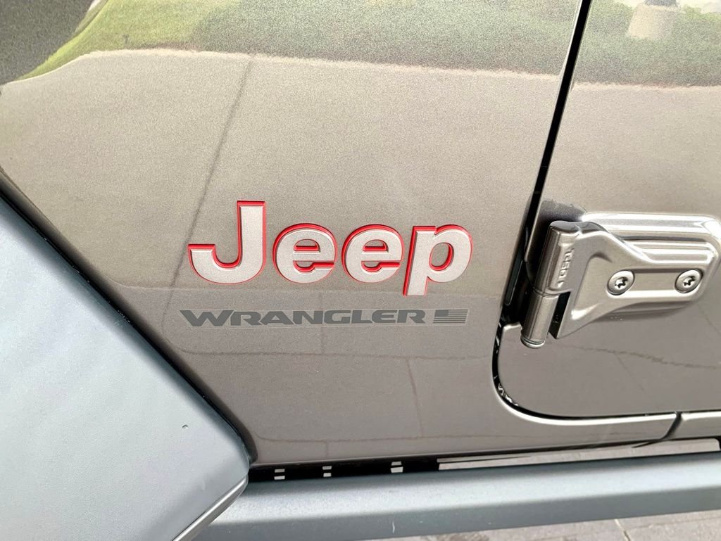 Used 2024 Gray Jeep Rubicon X image 11