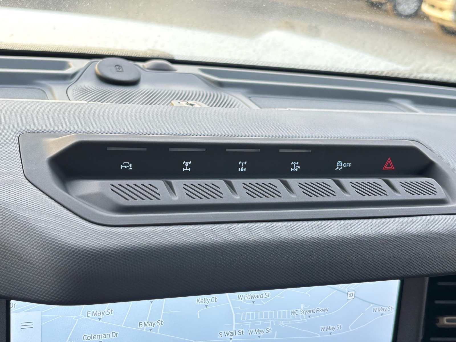New 2026 Oxford White Ford Badlands® image 16