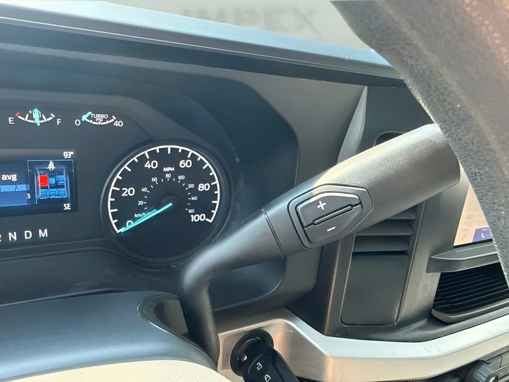 Used 2025 White Ford XL image 17