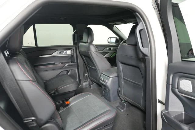 New 2026 Star White Metallic Tri-Coat Ford ST image 29