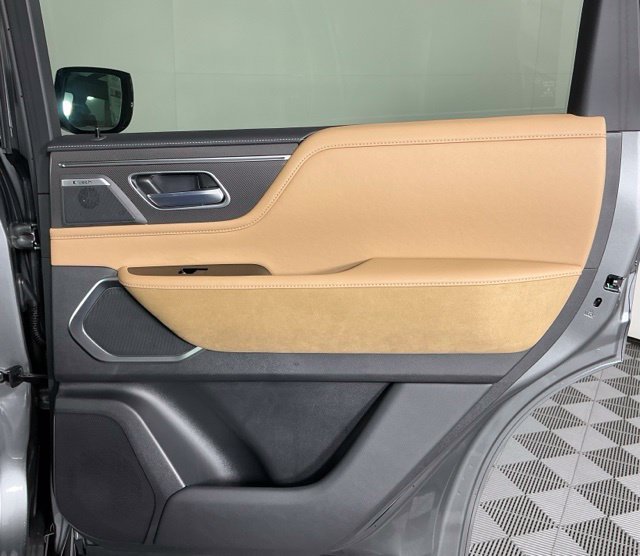 New 2027 Silver INFINITI LUXE image 26