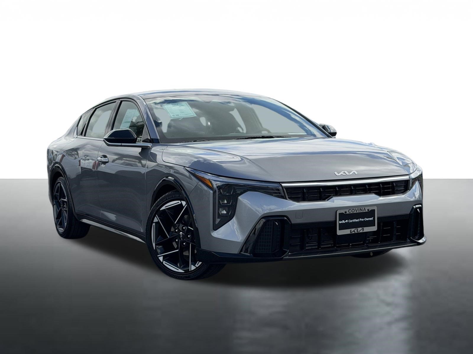 2025 Kia K4 GT-Line AT's photo