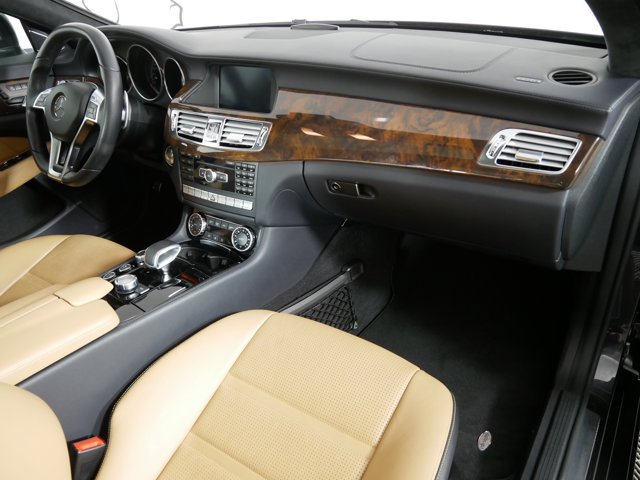 Used 2012 Black Mercedes-Benz 63 AMG® 5.5L Twin Turbo V8 w/ Premium Pkg image 17