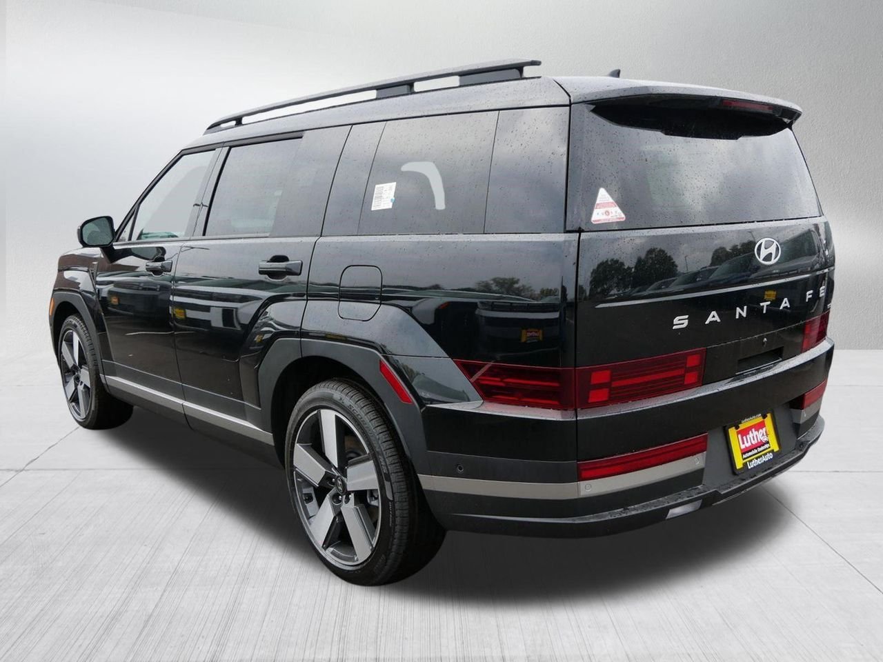 New 2026 Phantom Black Hyundai Limited 6P image 3