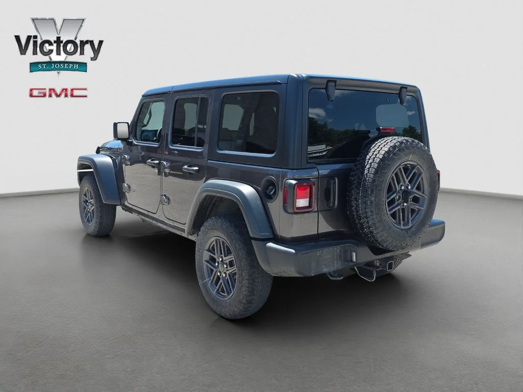 Used 2025 Gray Jeep Sport S image 15