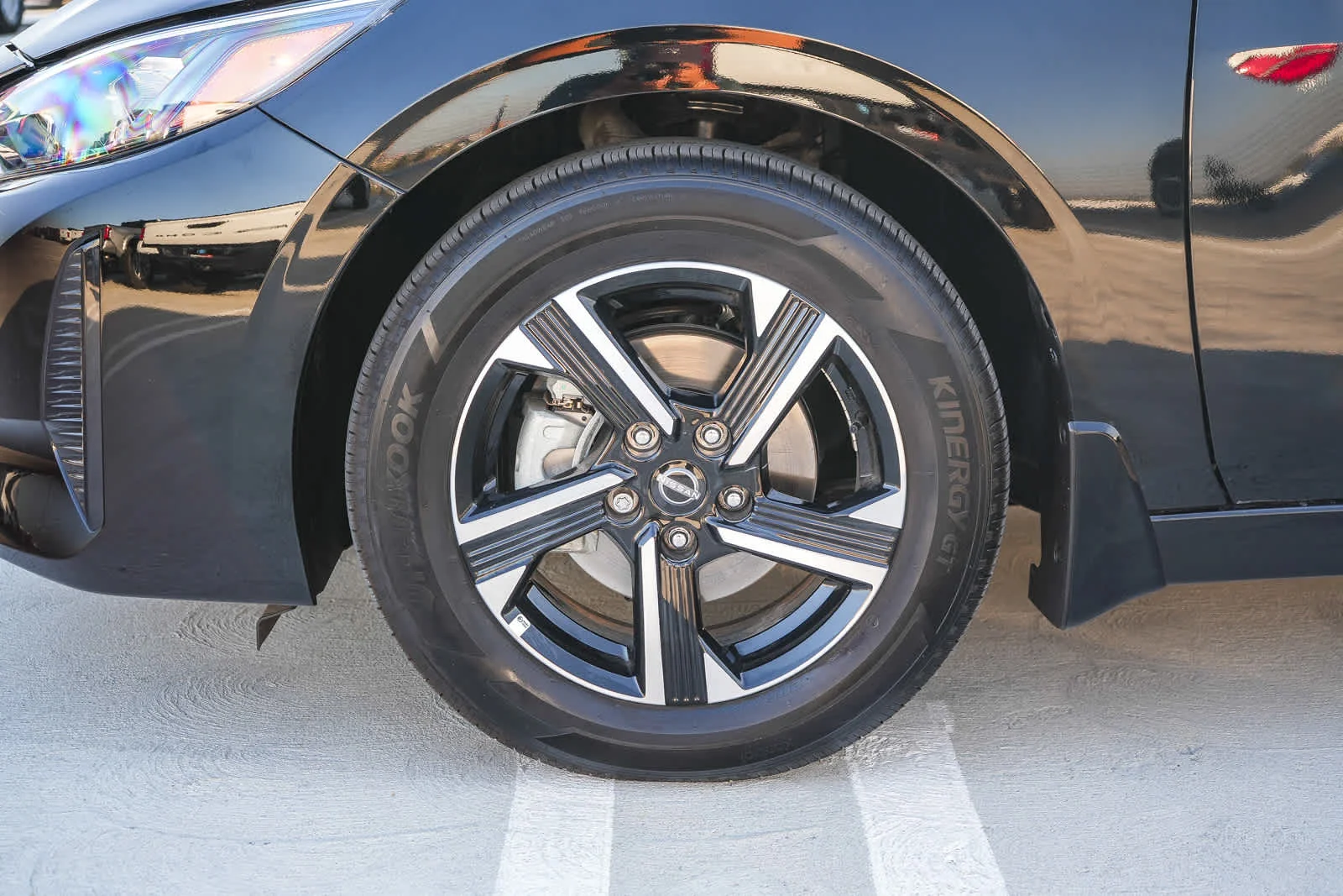 Used 2025 Super Black Nissan SV image 11