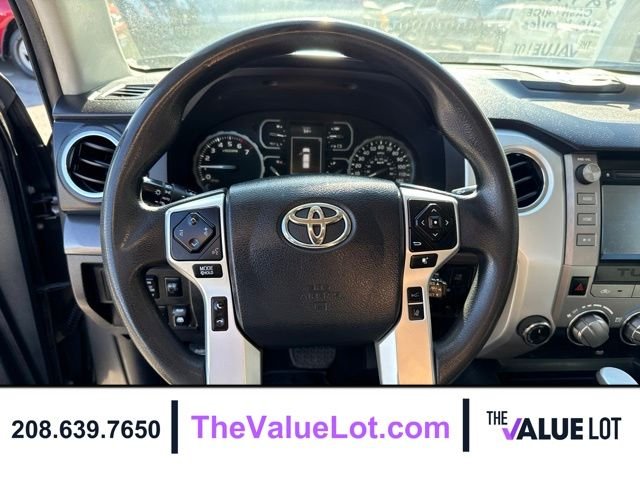 Used 2018 Gray Toyota SR5 image 22