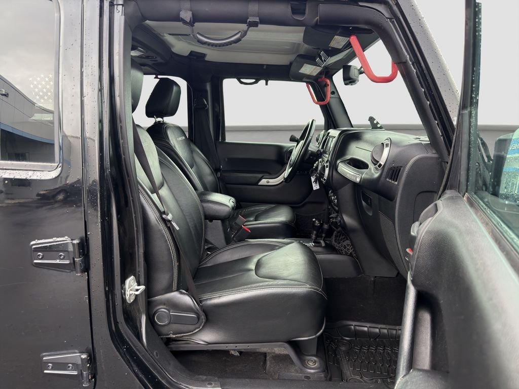 Used 2016 Black Jeep Unlimited Rubicon image 16