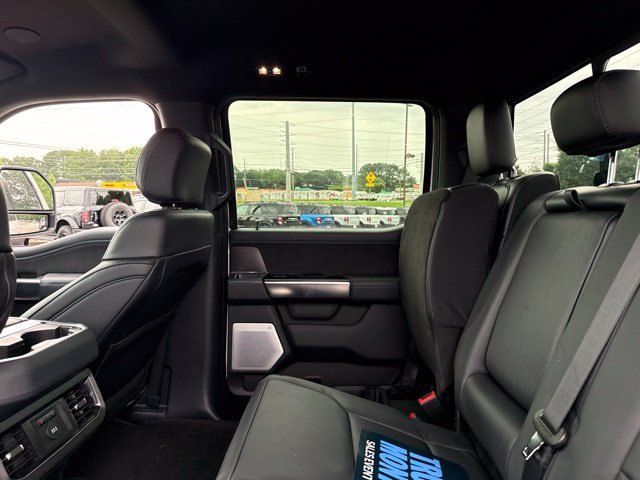 2026 Ford F-250 Super Duty Platinum - Photo 16