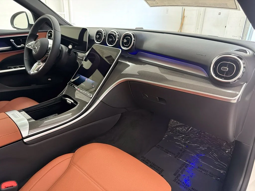 New 2027 White Mercedes-Benz C 300 image 28