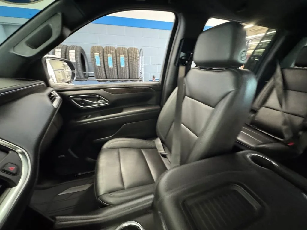 2023 Chevrolet Suburban Z71 - Photo 13
