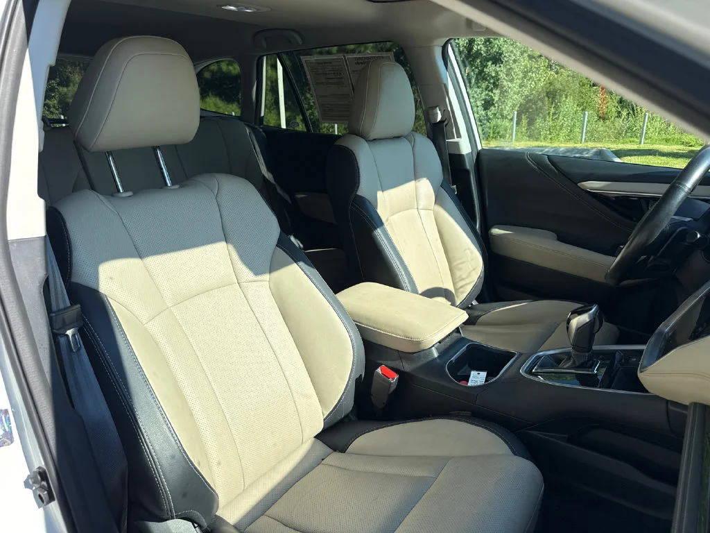 Used 2024 Crystal White Pearl Subaru Limited image 34