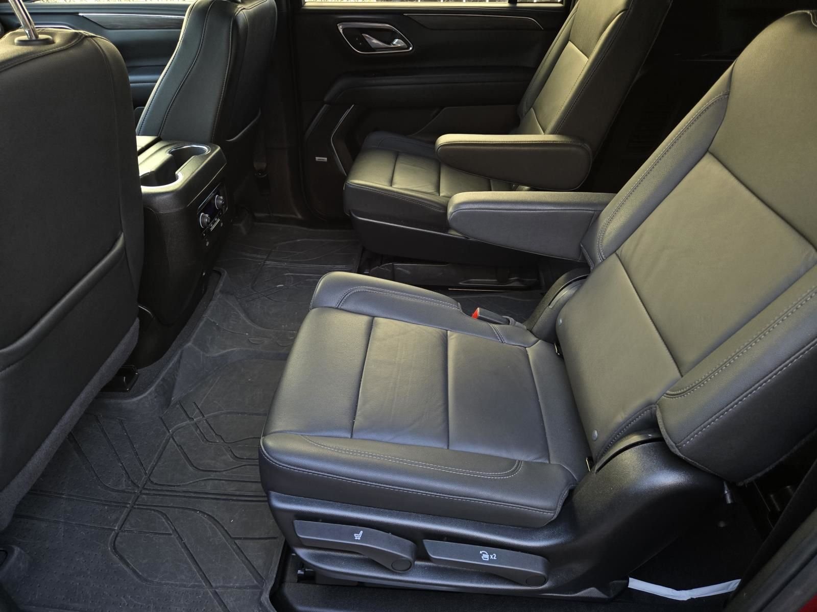 2024 Chevrolet Suburban Z71 - Photo 16