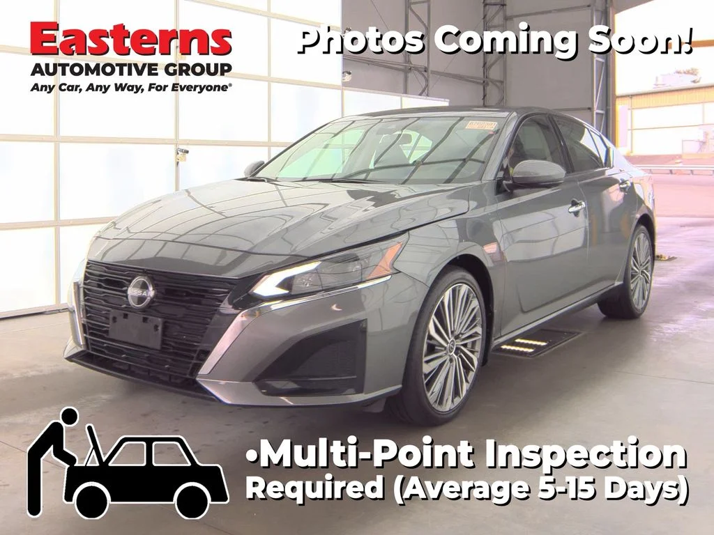 Used 2023 Gray Nissan 2.5 SL image 1