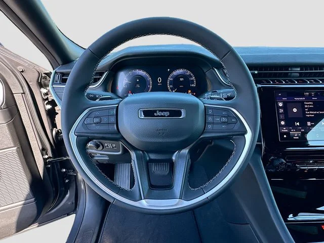 New 2026 Baltic Gray Metallic Clear-Coat Exterior Paint Jeep Laredo image 8