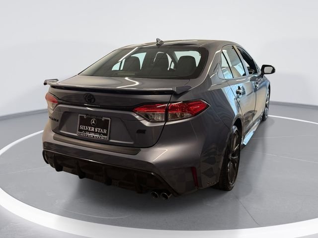 Used 2025  Toyota SE image 4