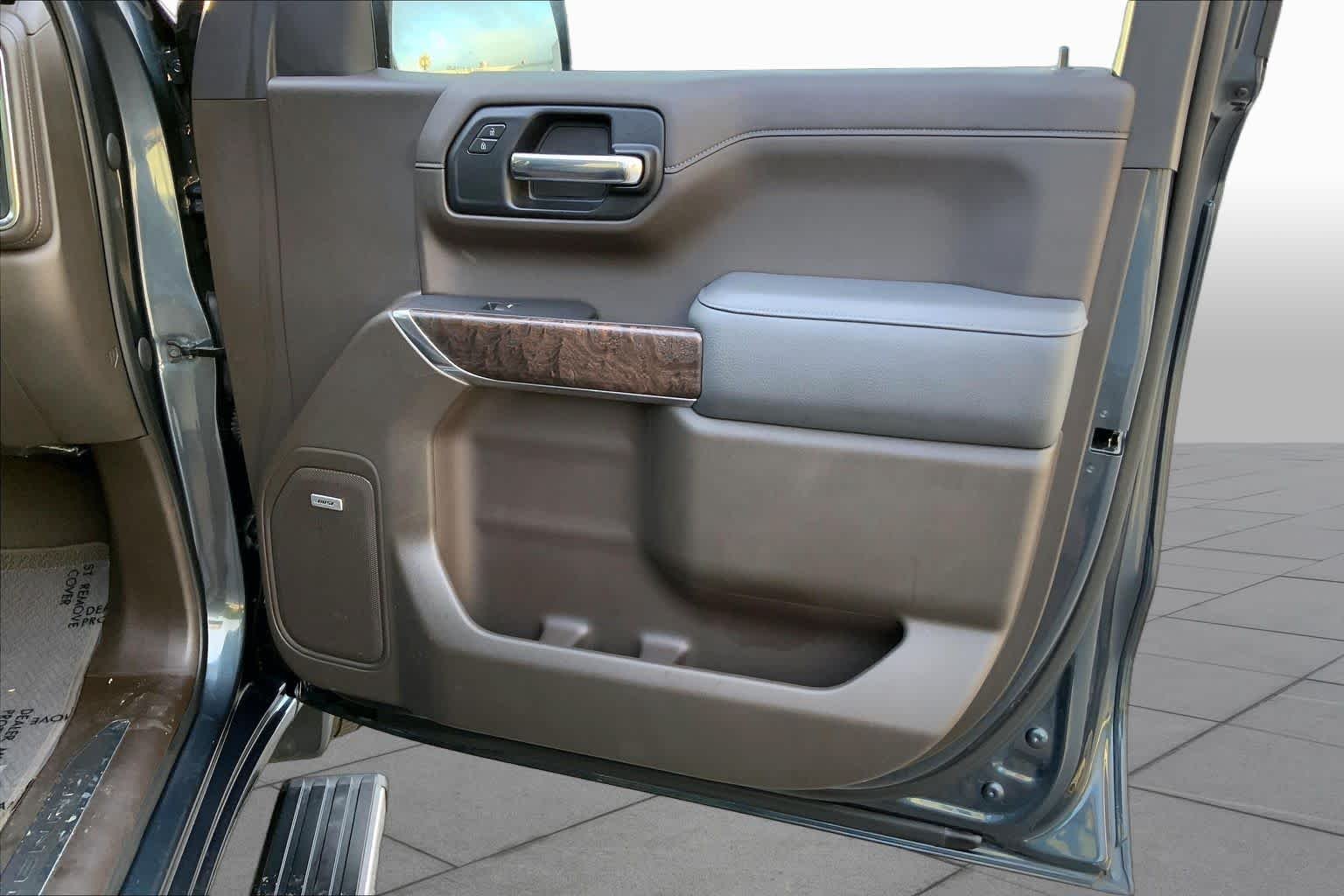 Used 2020 Dark Sky Metallic GMC Denali image 22