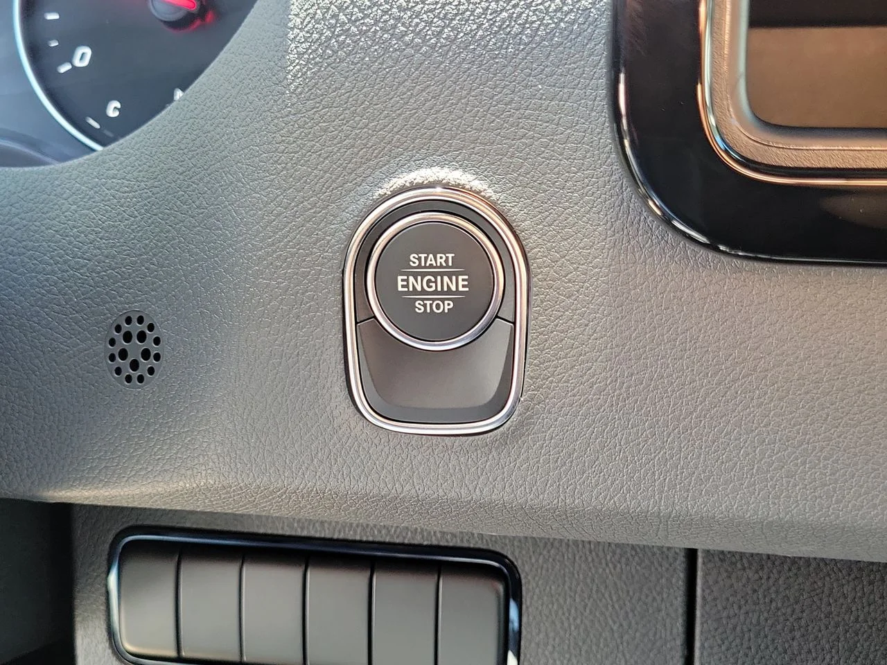 New 2026 Jet Black Mercedes-Benz Passenger 170 WB image 28