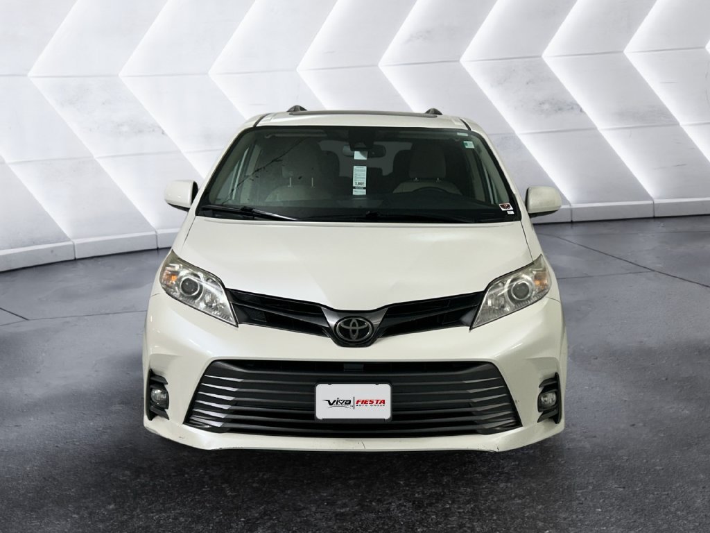 Used 2020 White Toyota XLE image 2