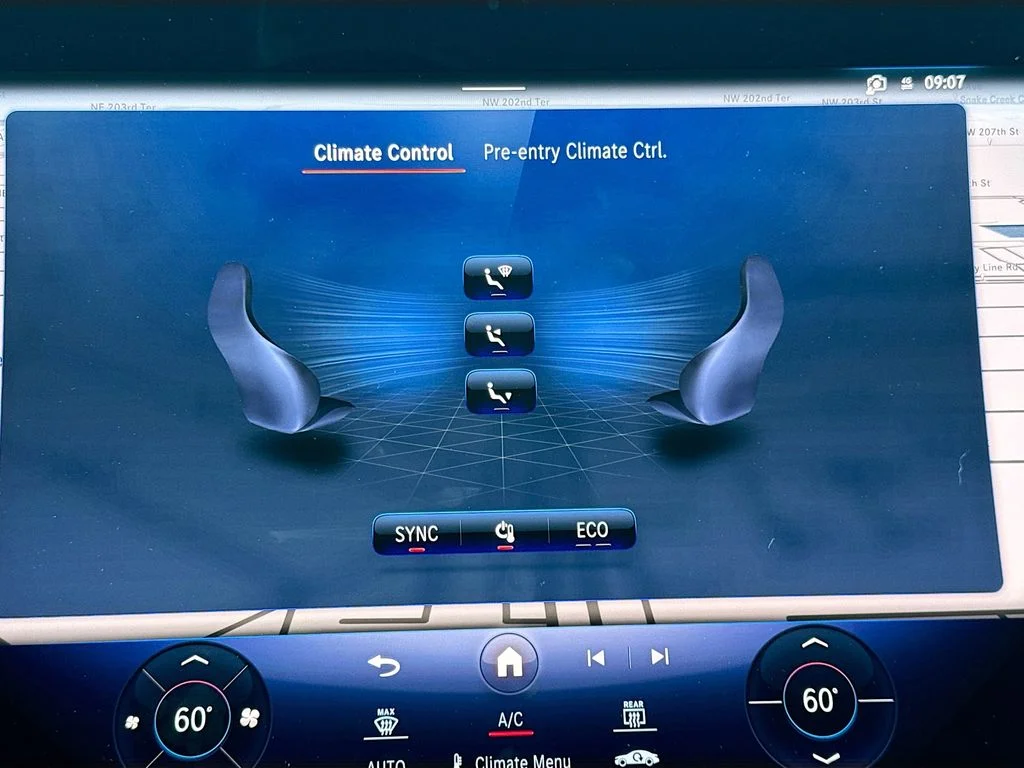 Used 2024 Gray Mercedes-Benz 450 image 17
