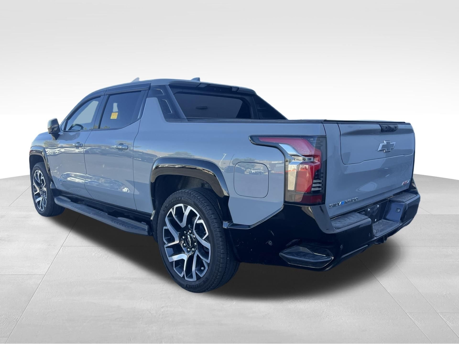 Used 2025 Gray Chevrolet RST image 7