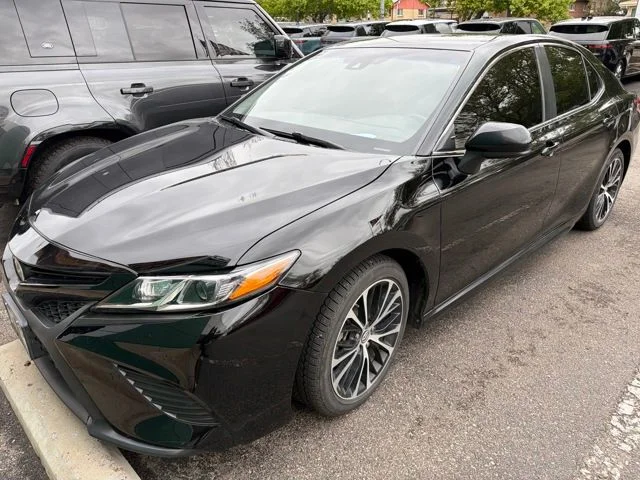 2018 Toyota Camry 2.5 Auto SE's photo