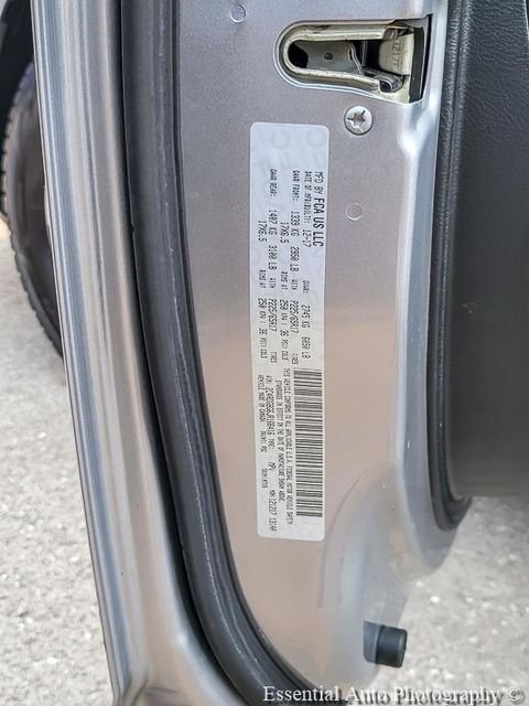 Used 2018 Silver Dodge SE Plus image 29