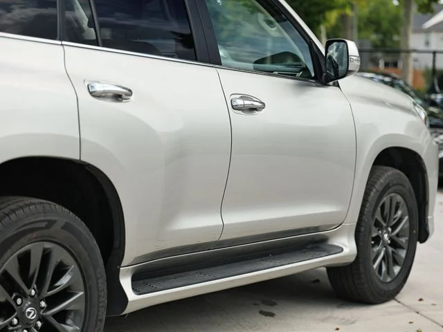 Used 2020 Silver Lexus 460 image 9