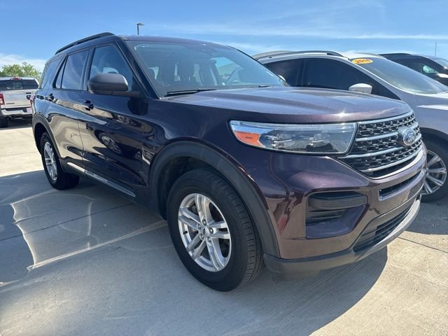 2023 Ford Explorer XLT 4WD's photo