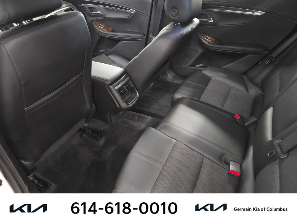 Used 2015 White Chevrolet LT image 19