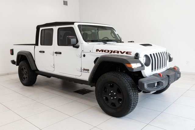 Used 2023 White Jeep Mojave image 26
