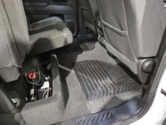 Used 2025 Summit White Chevrolet LT image 22