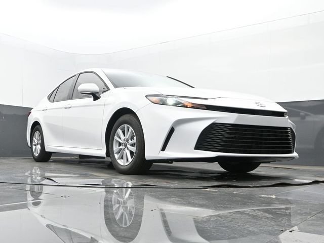 New 2026 Ice Cap Toyota LE image 22