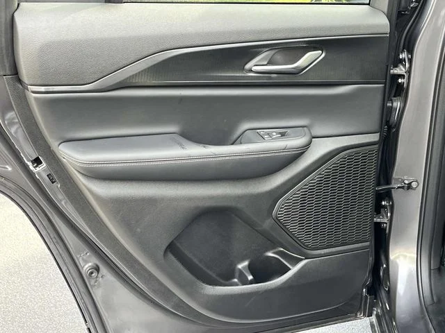 Used 2025 Gray Jeep Laredo X image 17