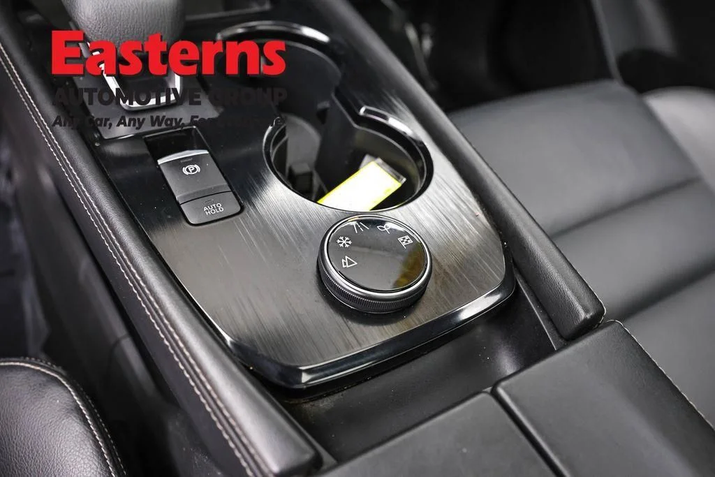 Used 2021 Gold Nissan SL image 23