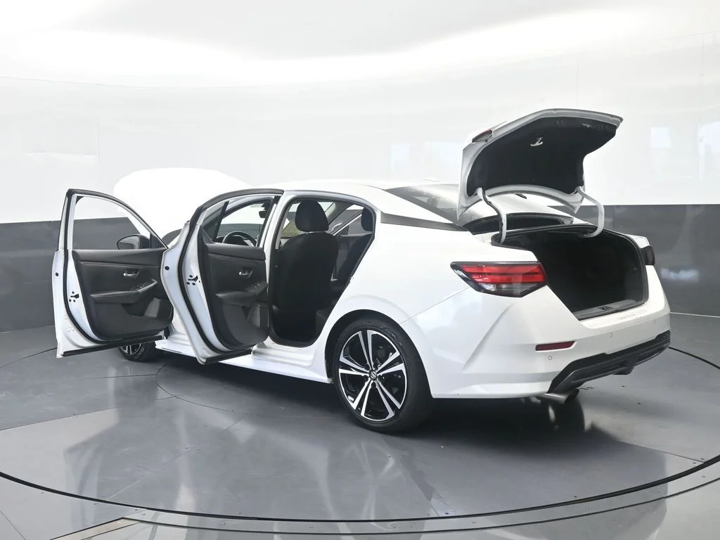 Used 2020 Aspen White Tricoat Nissan SR image 73
