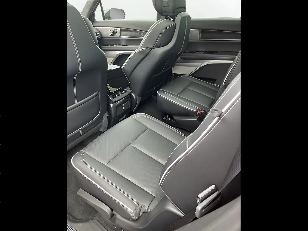 Certified Used 2026 Radiant Red Tintcoat Cadillac Platinum image 9