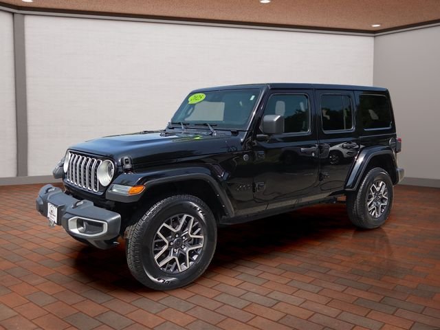 Used 2025 Black Jeep Sahara image 25