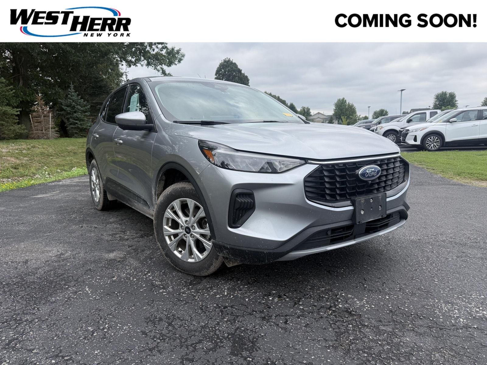 Used 2023 Iconic Silver Ford Active image 1