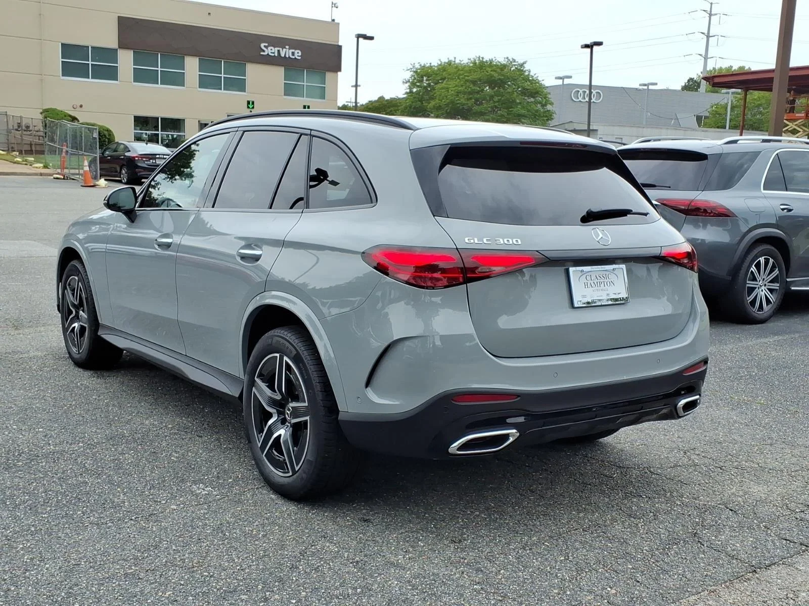New 2026 GRAY Mercedes-Benz GLC 300 image 8