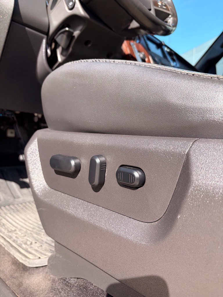 Used 2011 Black Ford Lariat image 11