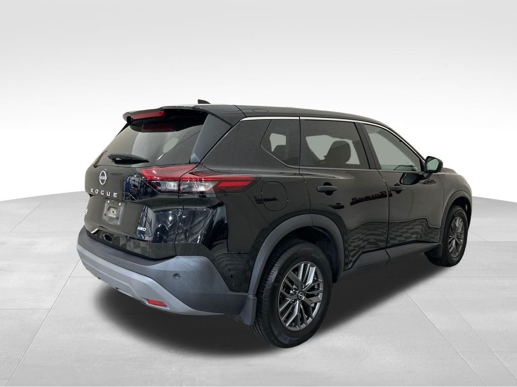 Used 2023 Black Nissan S image 5