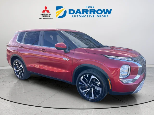 Used 2025 Red Mitsubishi SE image 7