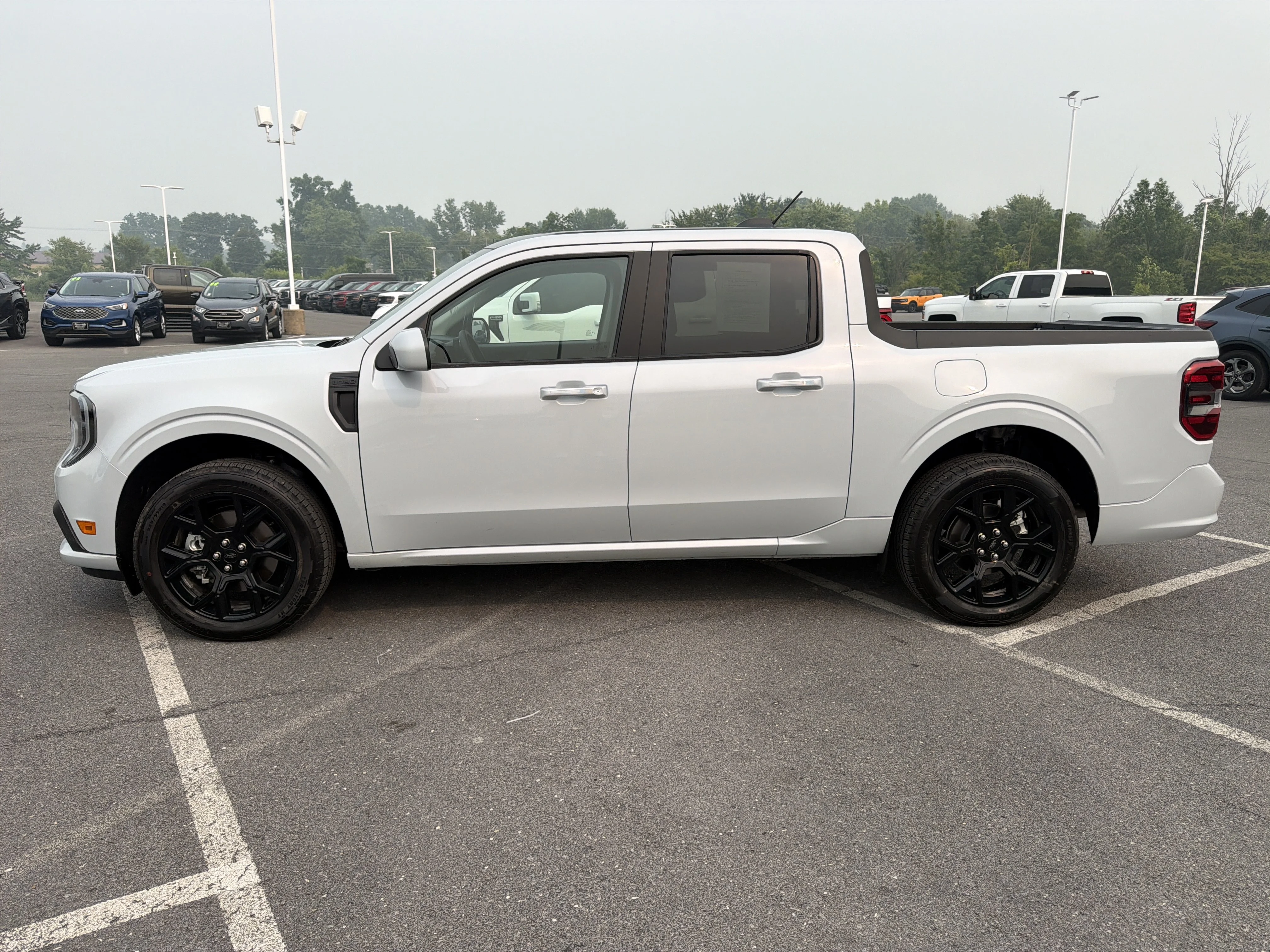 Used 2026 White Metallic Ford Lobo Standard image 7