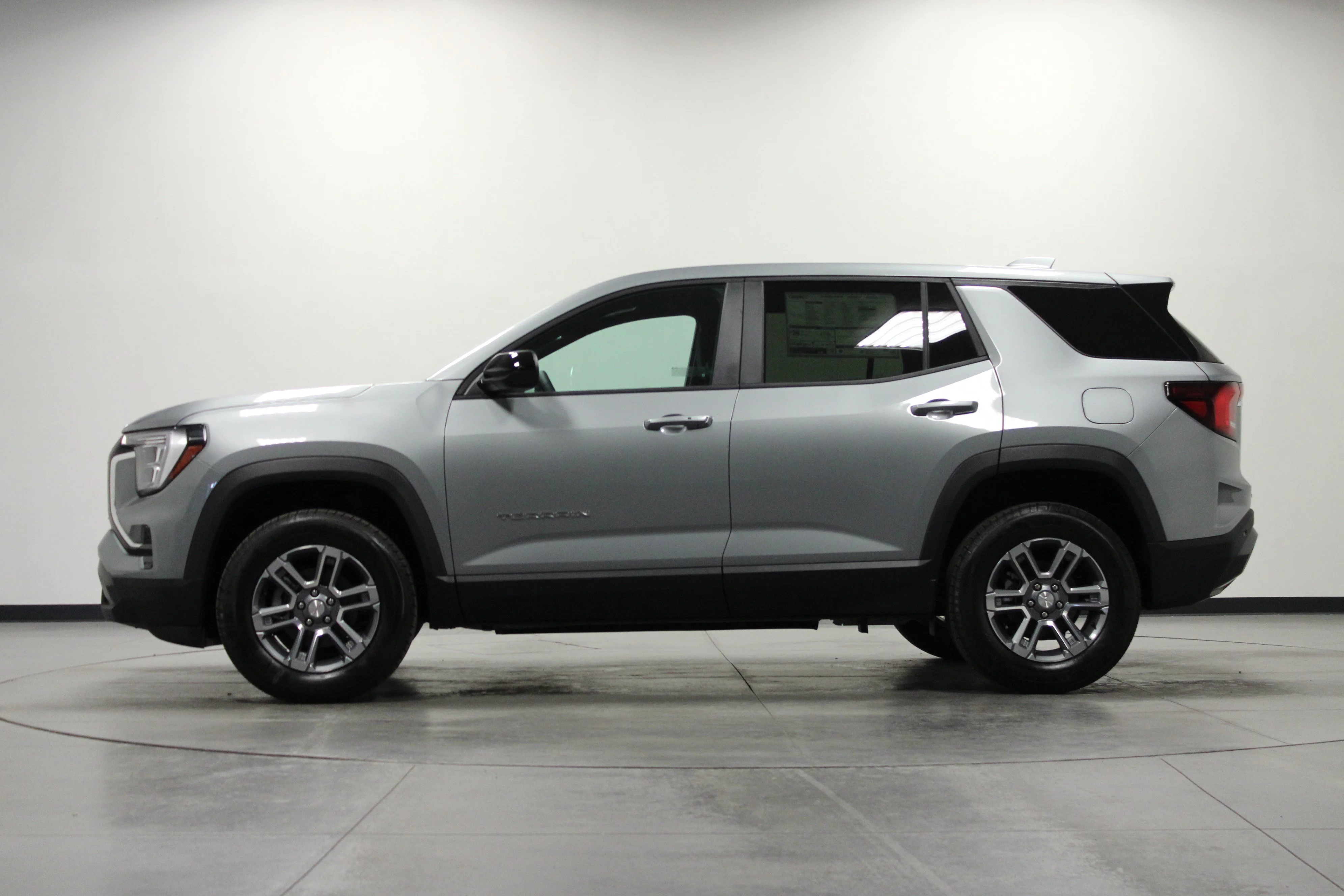 New 2027 Sterling Metallic GMC Elevation image 7