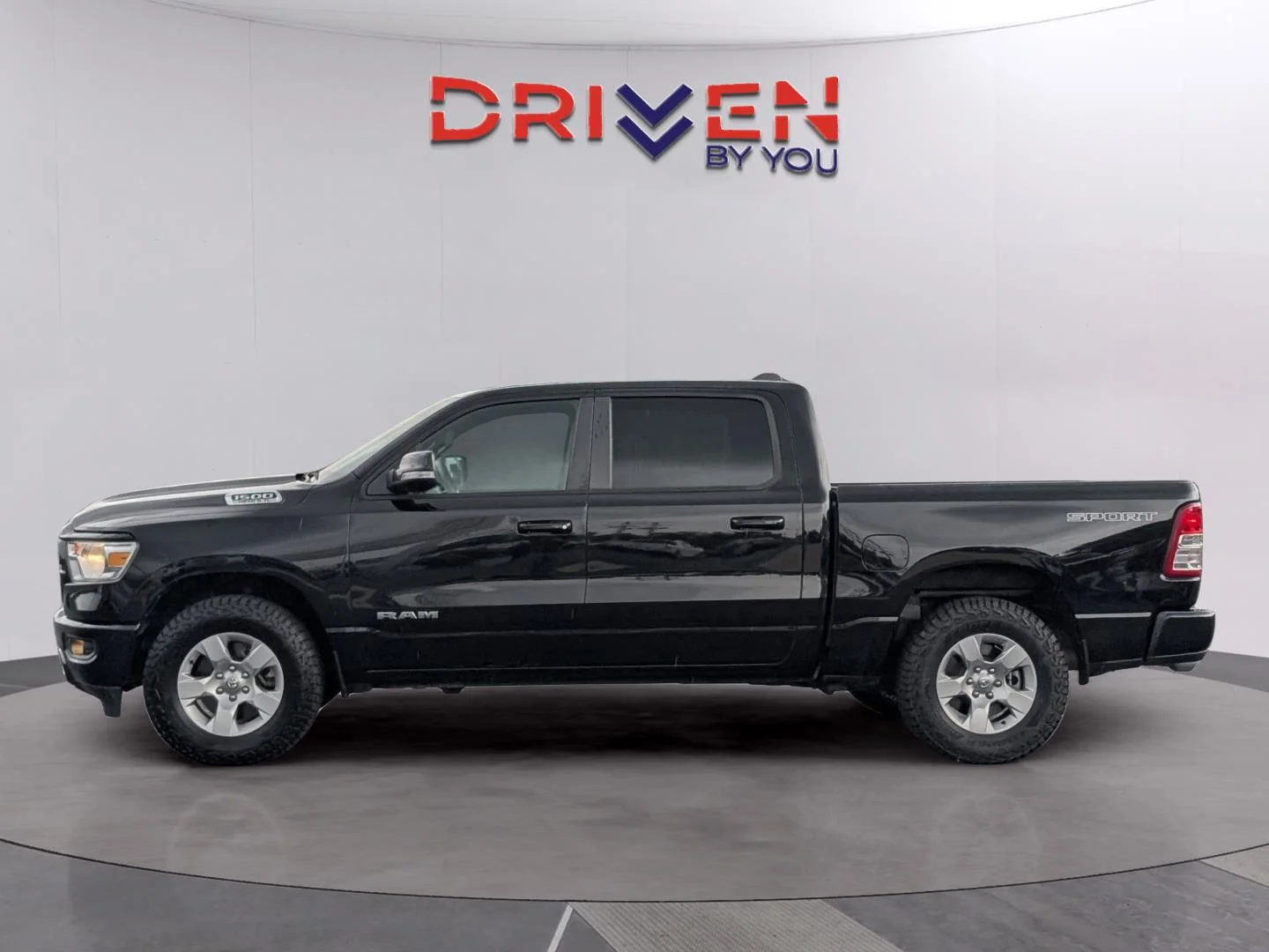 Used 2020 Diamond Black Crystal Pearlcoat Ram Big Horn image 2