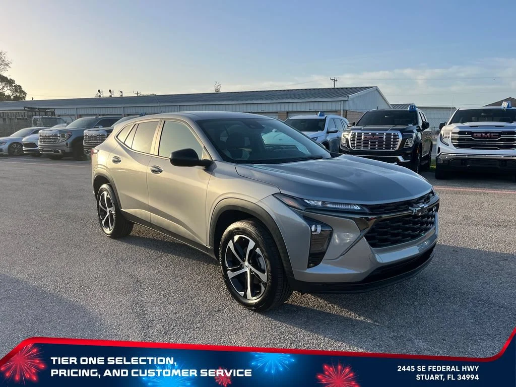 Used 2024 Sterling Gray Metallic Chevrolet 1RS image 3