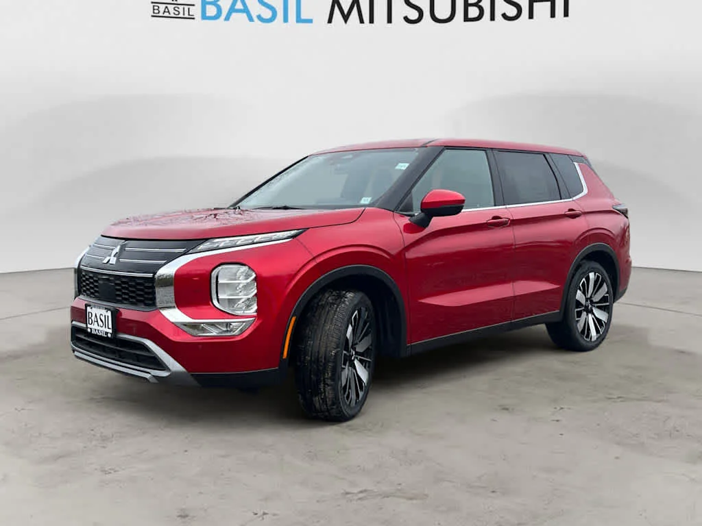 New 2026 Red Diamond Mitsubishi SE image 4